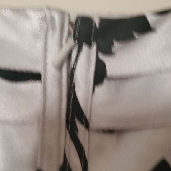 JS Collections Black and White Spaghetti Strap Sundress - Picture 3 of 7